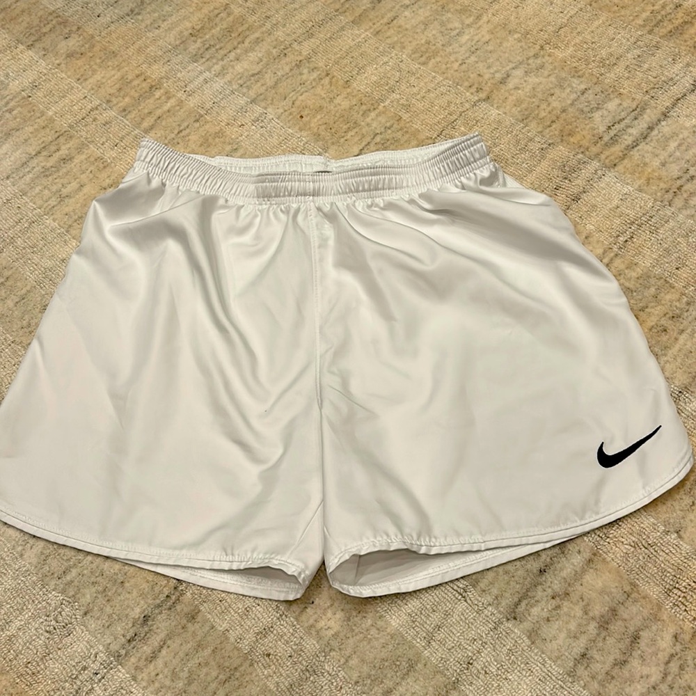 Nike Women’s Dri-FIT slim fit; wicking; size S